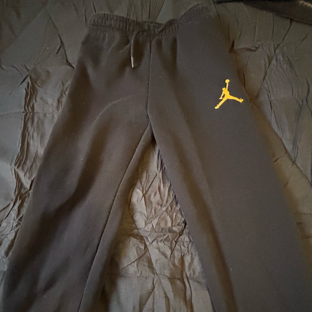 Youth Jordan sweatpants, NWOT